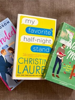 ROMANCE Christine Lauren Yellow Paperback Novel - 'My Favorite Half-Night Stand'